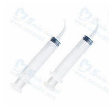 Curved Syringes Made of Polypropylene Plastic